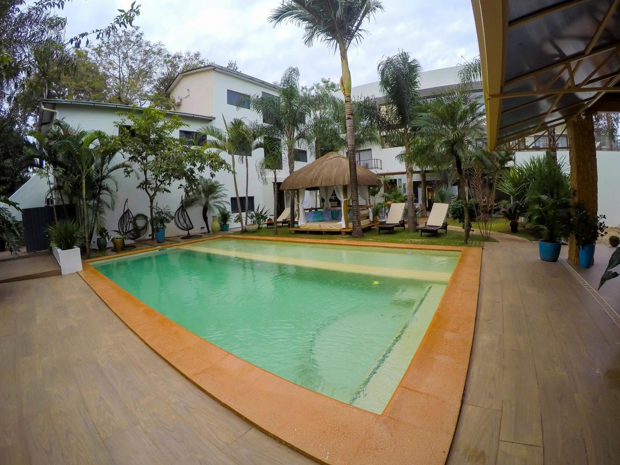 Dos Lunas Aparthotel Dr Juan Eulogio Estigarribia エクステリア 写真